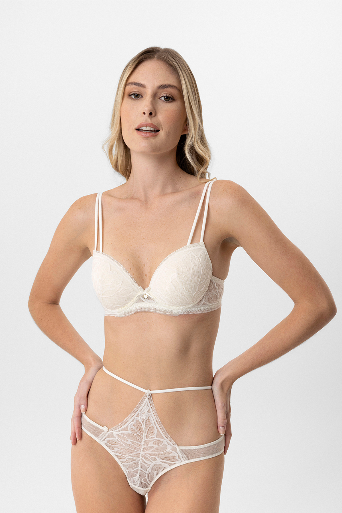 4891 Biella Dantelli Soft Push Up Sütyen Takım